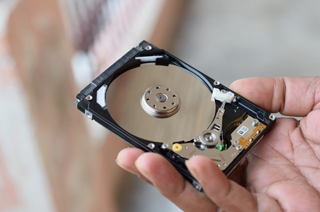 data-storage-products-dubai-uae