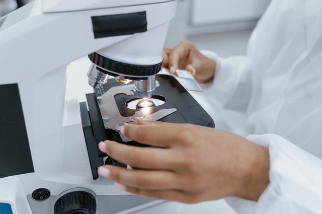 laboratory-equipment-dubai-uae